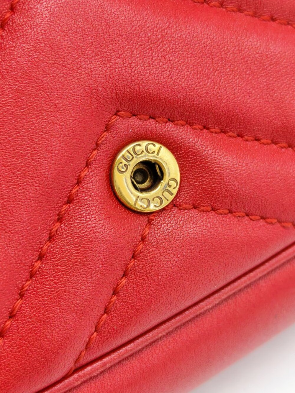 Gucci GG Marmont Super Mini Red Matelassé Chain Shoulder Bag - Picture 11 of 16